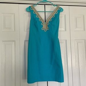 Lily Pulitzer shift dress. Blue with gold detailing. Size 0.